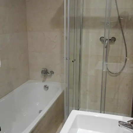 Confort Braseros 3*