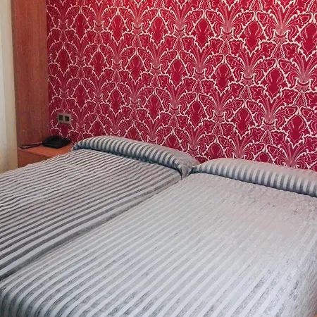 Confort Braseros Szálloda Burgo