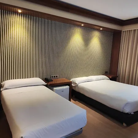 Confort Braseros Hotel Burgo