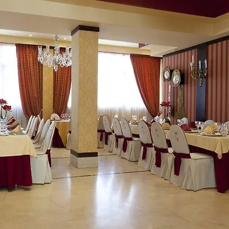 Confort Braseros Hotel 3*