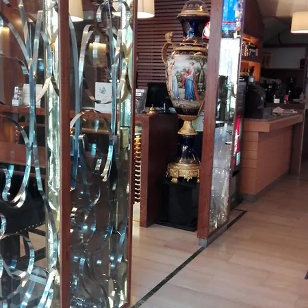 Hotell Confort Braseros 3*