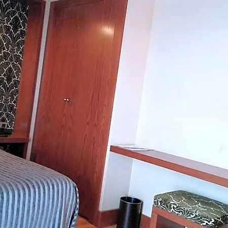 Confort Braseros Hotell Burgo