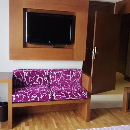 Confort Braseros Hotel