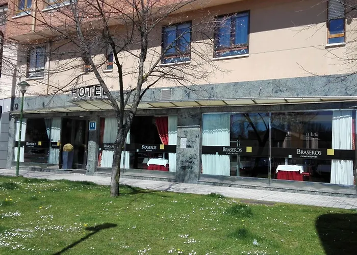 Ξενοδοχείο Confort Braseros 3*